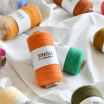 Připlétací nit Kokonki Soft single sytá modrá